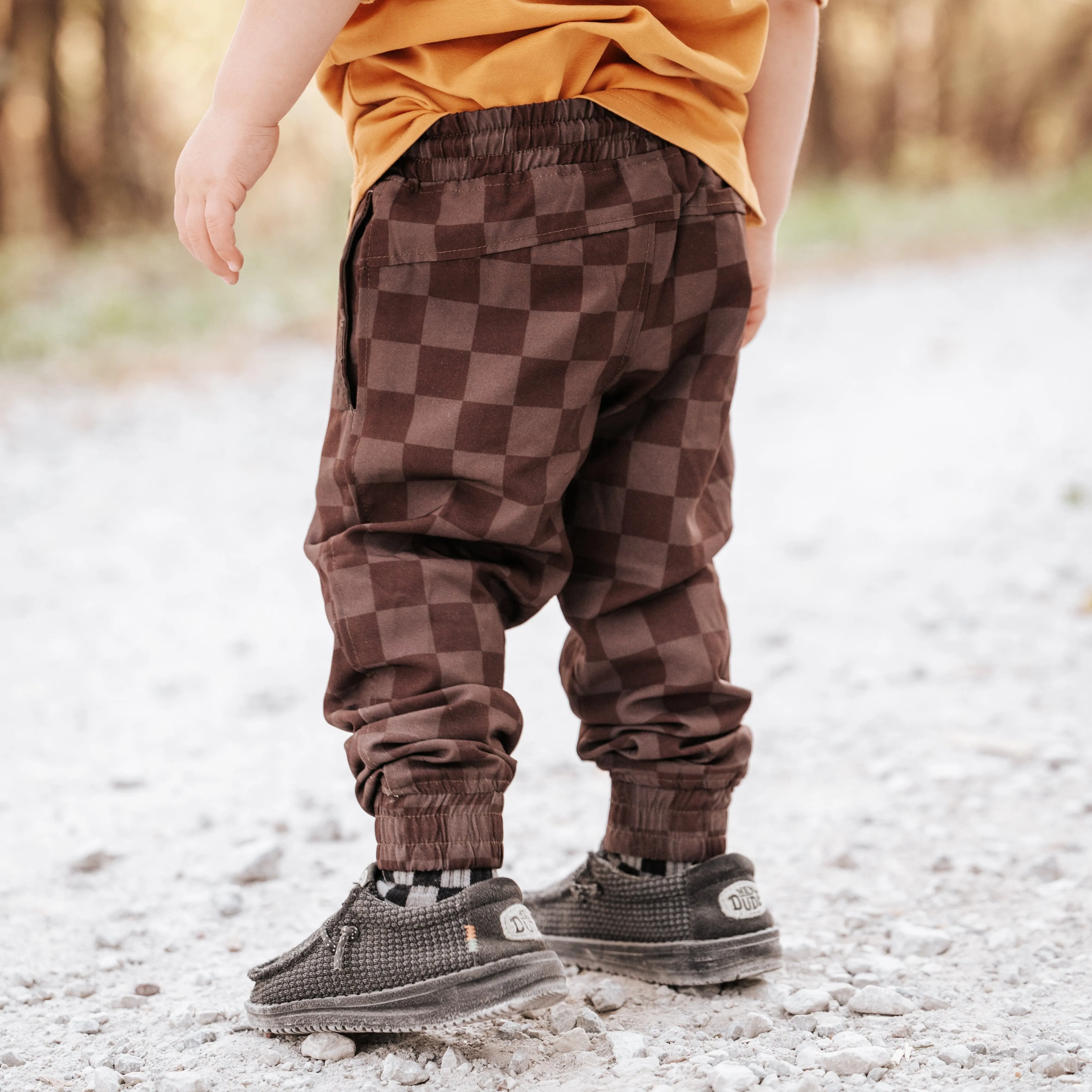 ATHLETIC JOGGER - BROWN MUTED CHECKERBOARD