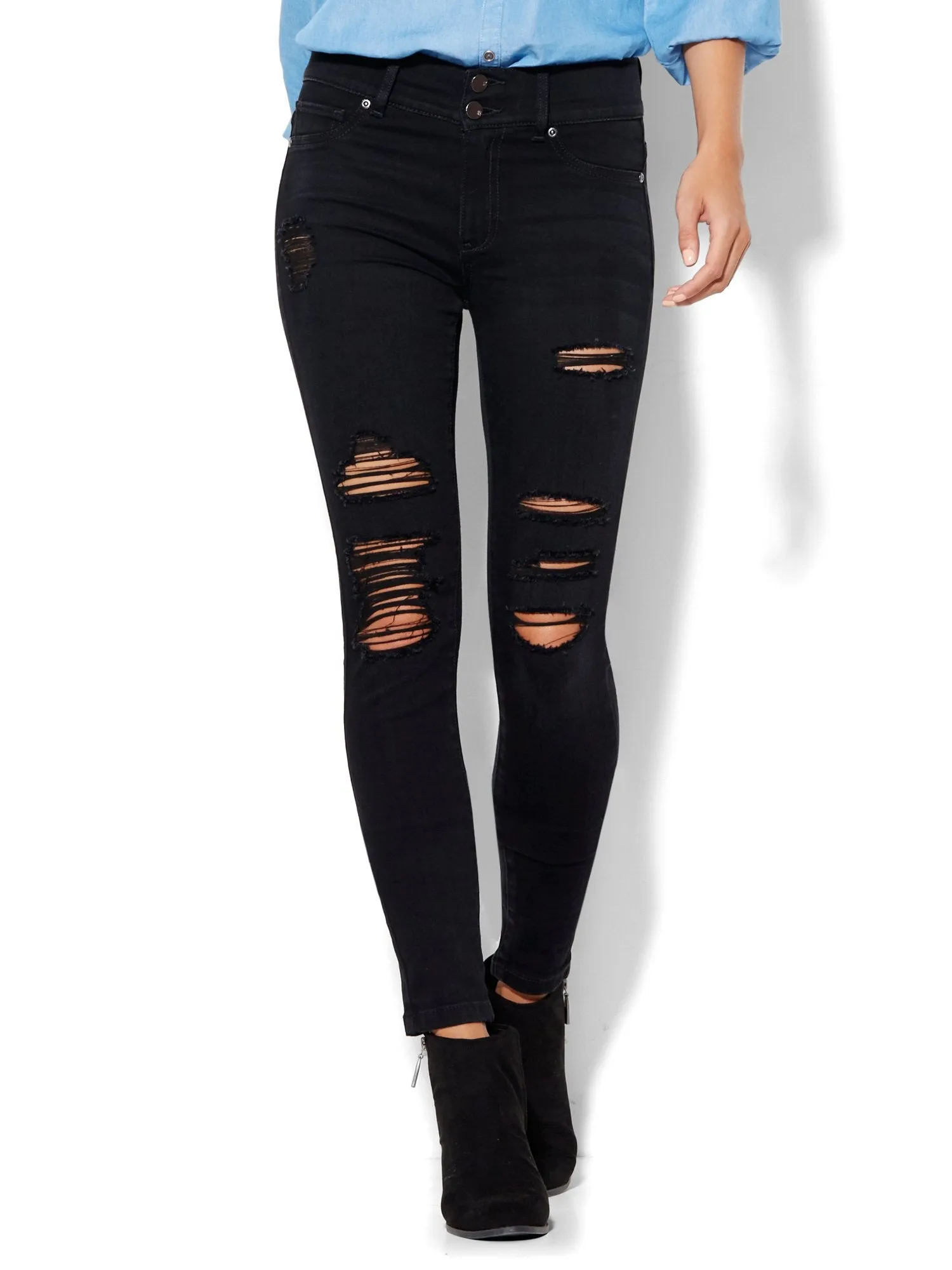 Destroyed High-Waisted SuperStretch Legging - NY&C Runway