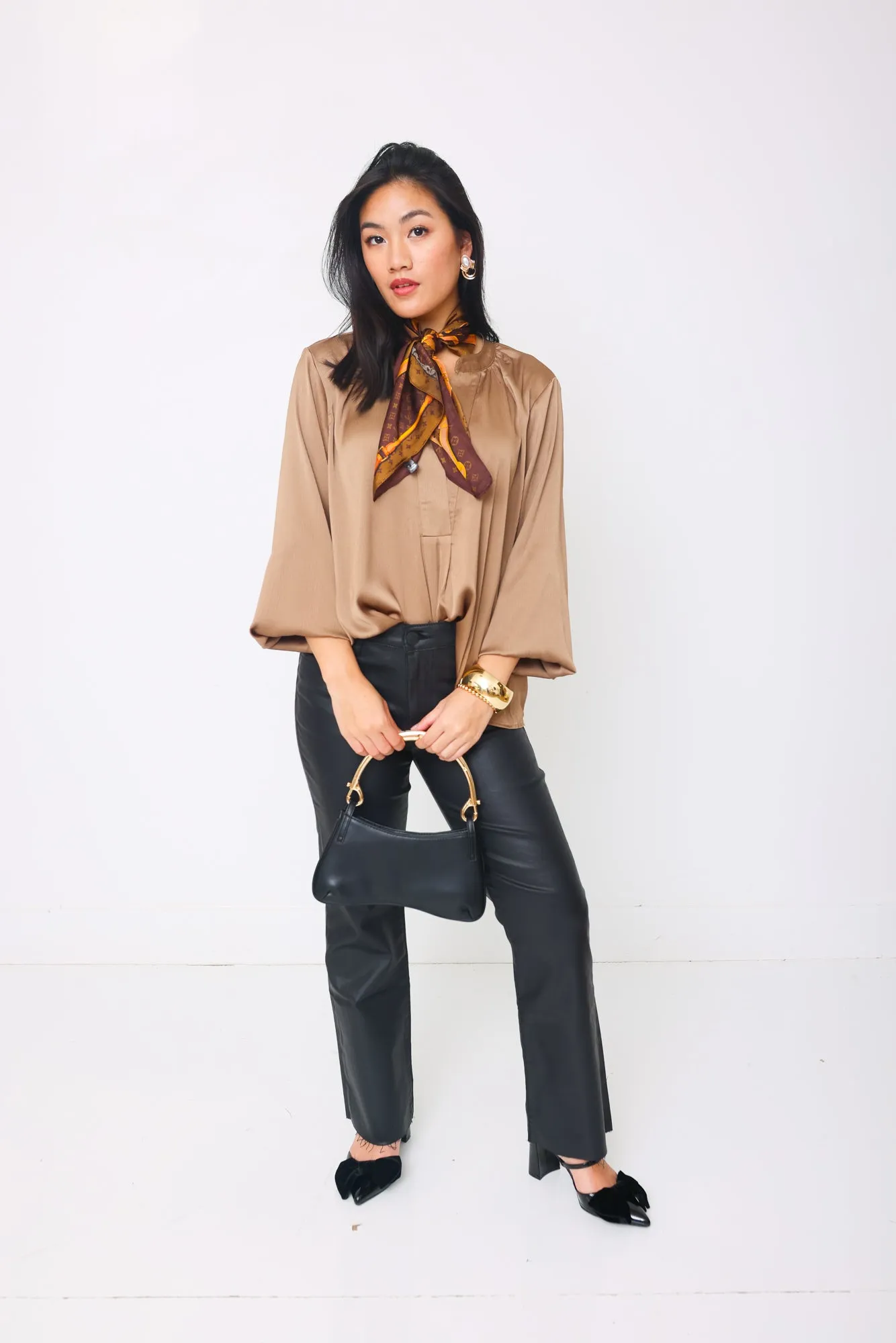 Fun & Flirty Top, MOCHA