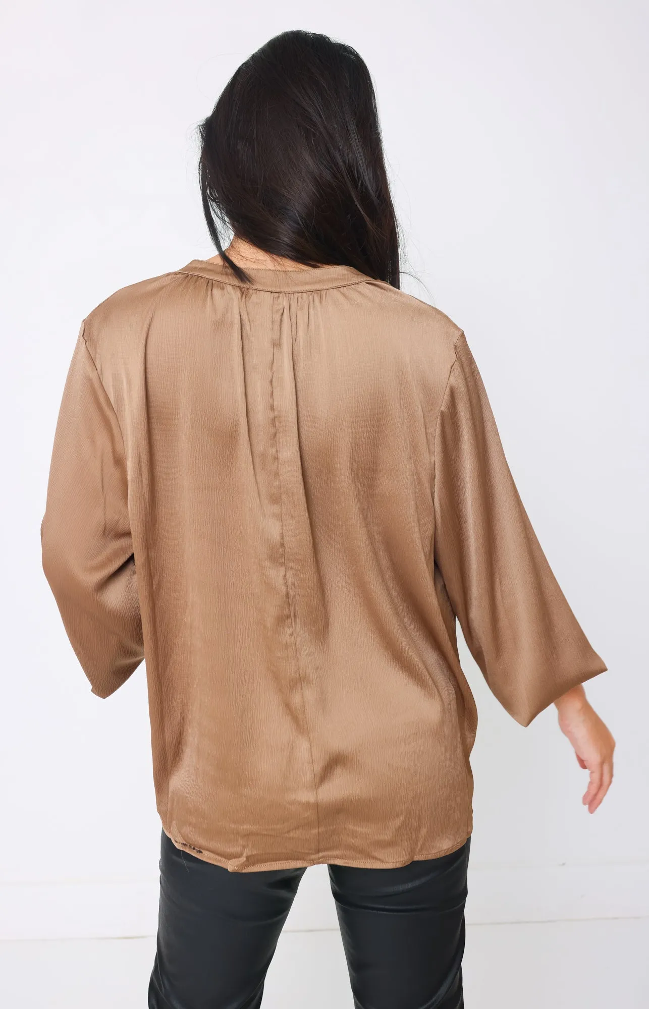 Fun & Flirty Top, MOCHA