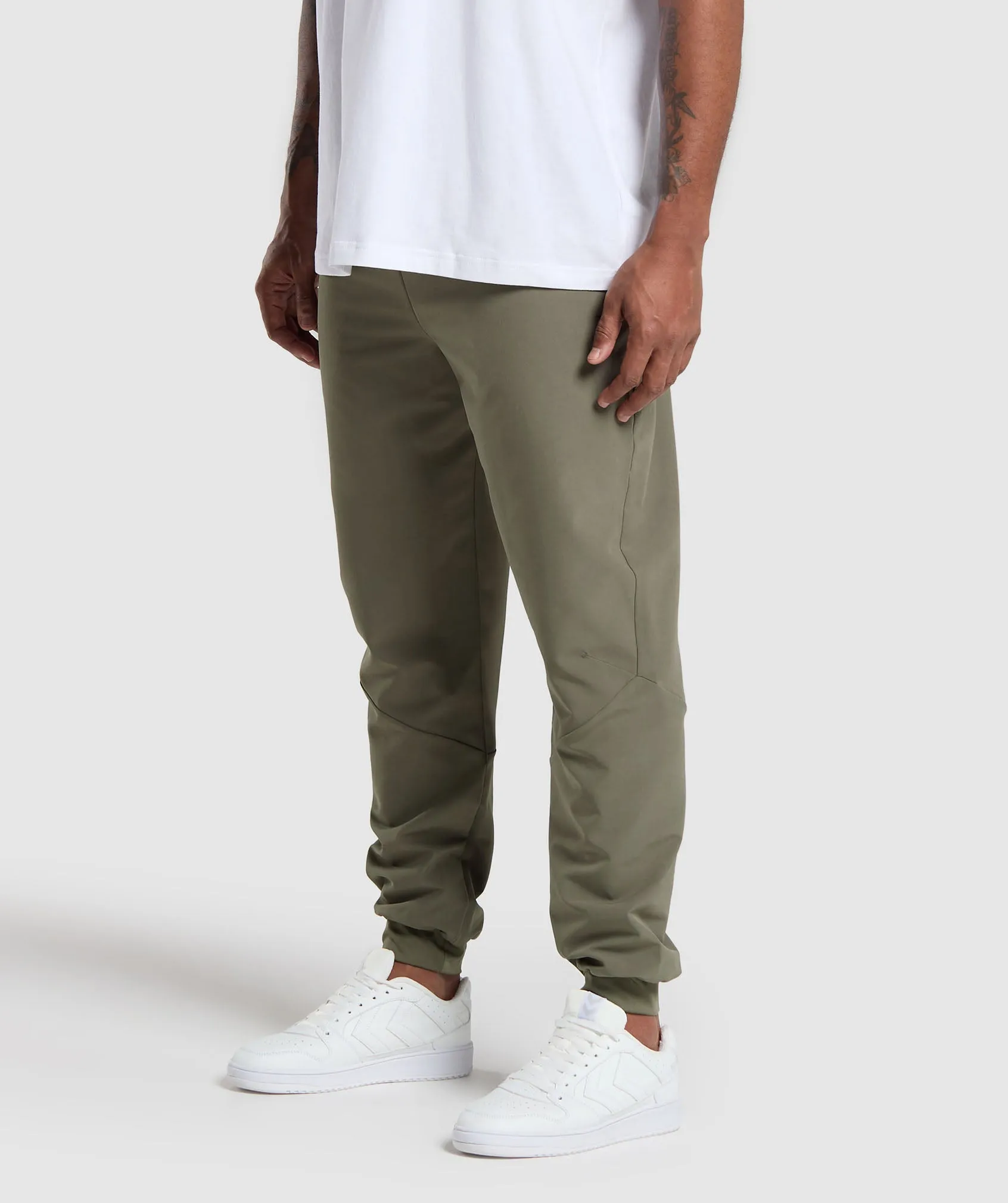 Gymshark Ease Woven Joggers - Base Green