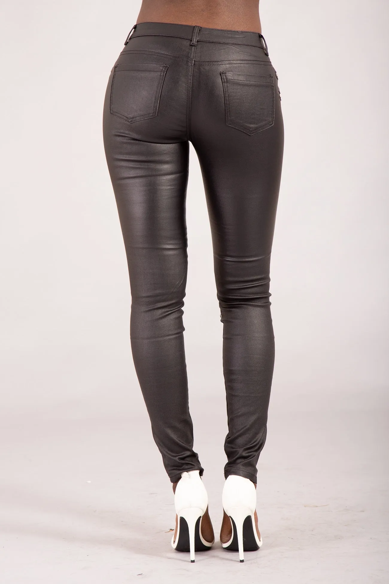 OnyxEdge Faux Leather Skinny Jeans with Zipper Details