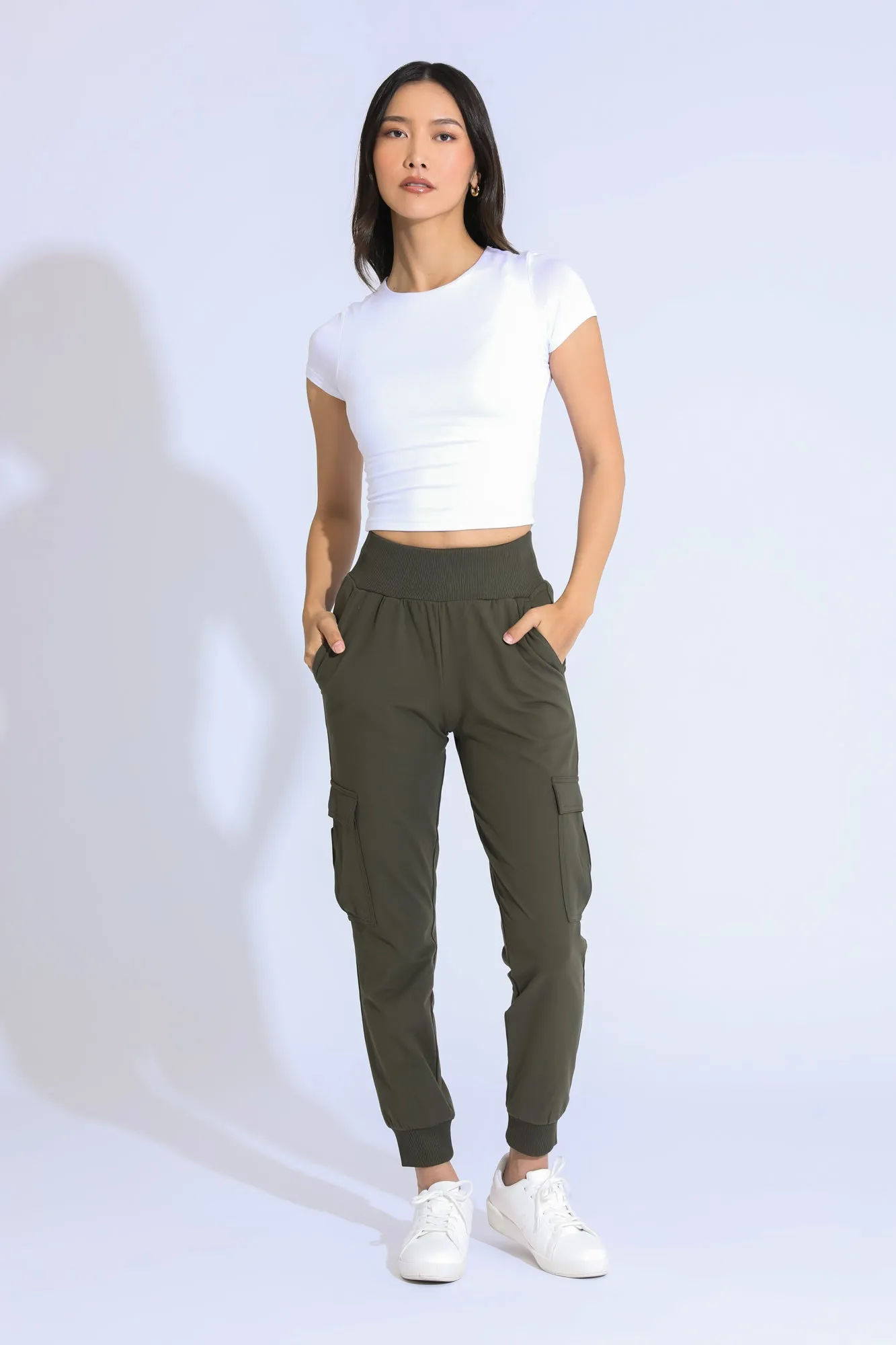 The Ribbed Waist Cargo Jogger - Olive