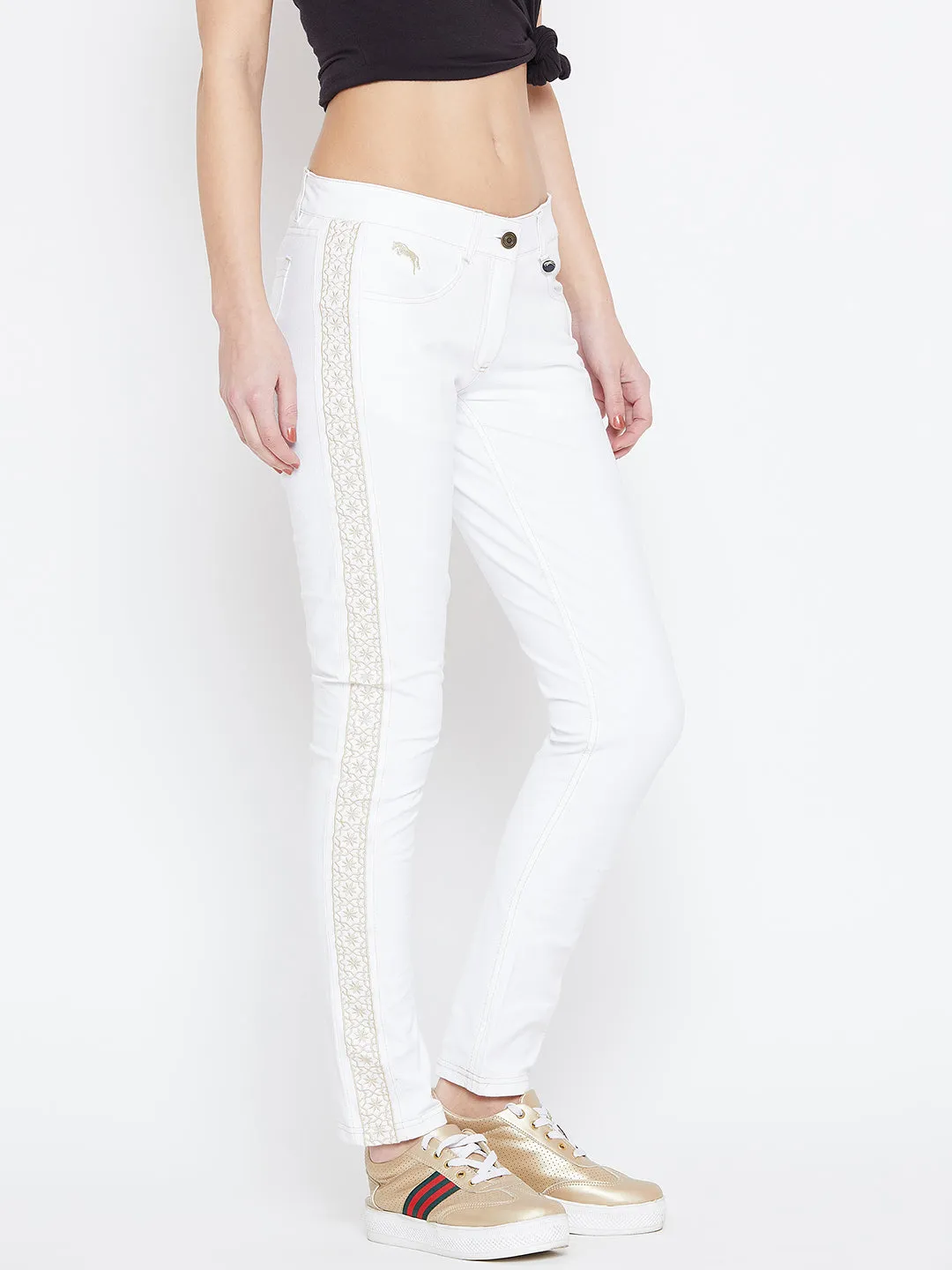 Women White Solid Skinny Fit Trouses