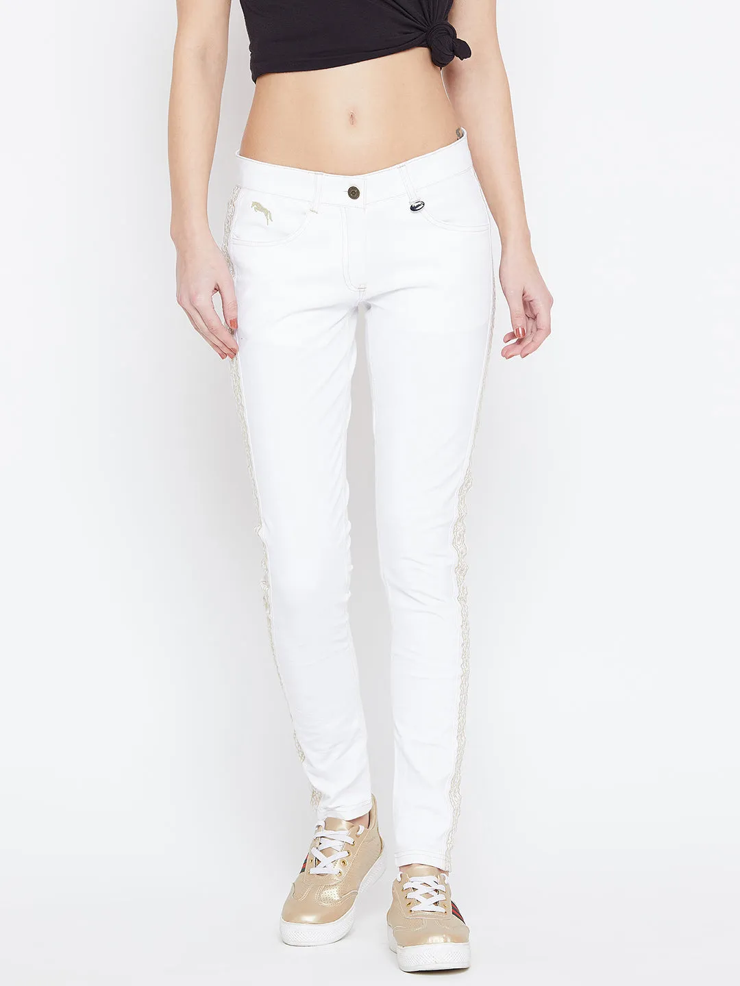 Women White Solid Skinny Fit Trouses